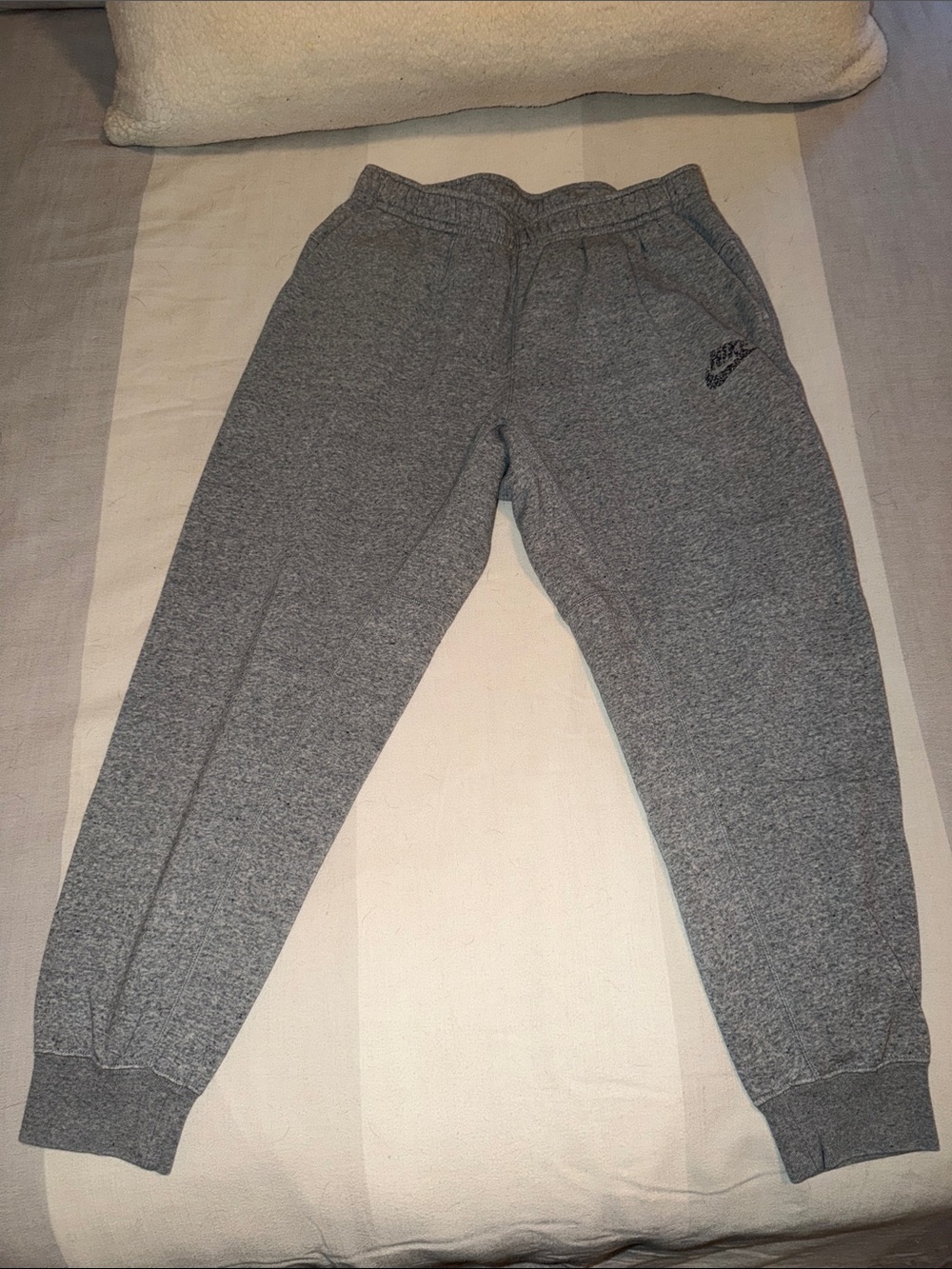 Nike Mens Gray Heather Fleece Joggers
